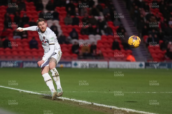 130124 - Doncaster Rovers v Newport County - Sky Bet League 2 - Scot Bennett of Newport clears 