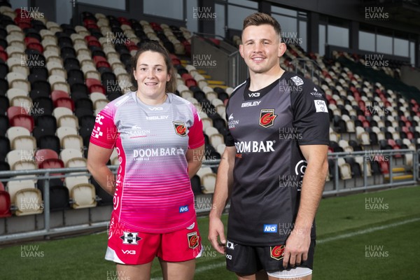 280920 -  Cerys Hale and Elliot Dee wearing the Dragons 2020/2021 home and European jerseys