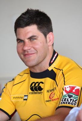 23.07.08 - Newport Gwent Dragons Kit and player announcement. Dragons new signing Grant Webb 