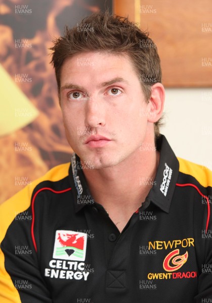 17.07.07.. Newport Gwent Dragons, new signings Dragons new signing Adam Jones 