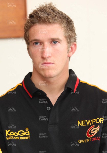 17.07.07.. Newport Gwent Dragons, new signings Dragons new signing Wayne Evans 