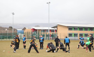 19.03.10 ... Newport Gwent Dragons players at Newport High School 