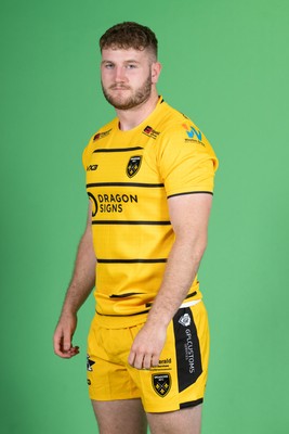 130826 - Dragons Headshots - Evan Minto