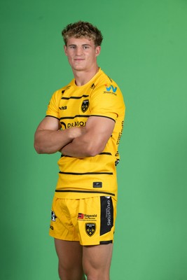 130826 - Dragons Headshots - Joe Westwood