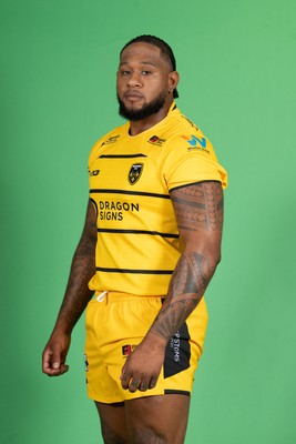 130826 - Dragons Headshots - Levi Douglas