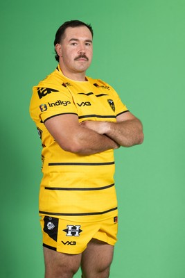 130826 - Dragons Headshots - Robert Hunt