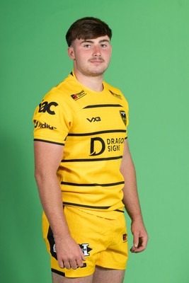 130826 - Dragons Headshots - Ryan Jones