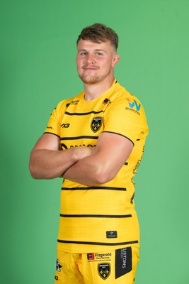130826 - Dragons Headshots - Shane Lewis-Hughes
