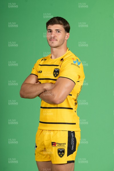130826 - Dragons Headshots - Harry Rees-Weldon
