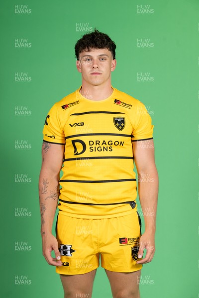 130826 - Dragons Headshots - Oli Woodman