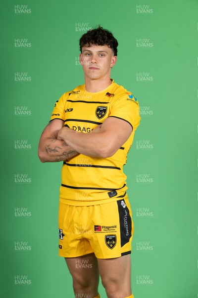 130826 - Dragons Headshots - Oli Woodman