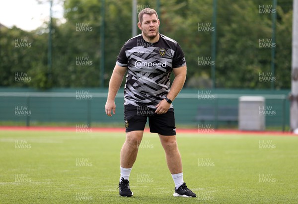 010722 - Dragons RFC Training - Sam Hobbs during training