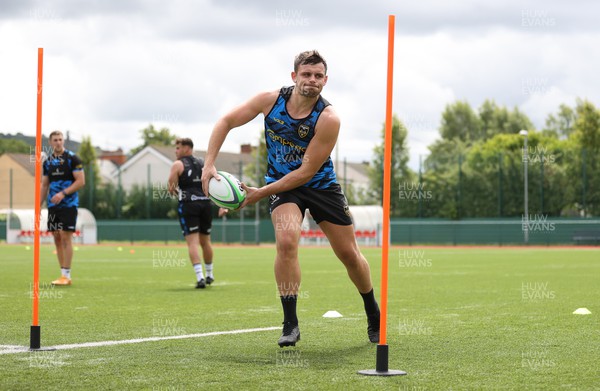 010722 - Dragons RFC Training - Lennon Greggains during training