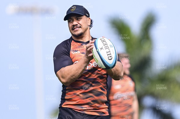 231123 - Dragons RFC Training at Northwood High School, Durban - Aki Seiuli