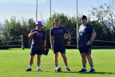 130525 - Dragons RFC Training - Backs Coach, Matt O’Brien, Senior Academy Coach, Tom Hancock and Forwards Coach, Sam Hobbs