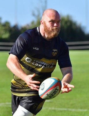 130525 - Dragons RFC Training - Joe Davies of Dragons