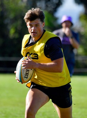 130525 - Dragons RFC Training - Ewan Rosser of Dragons
