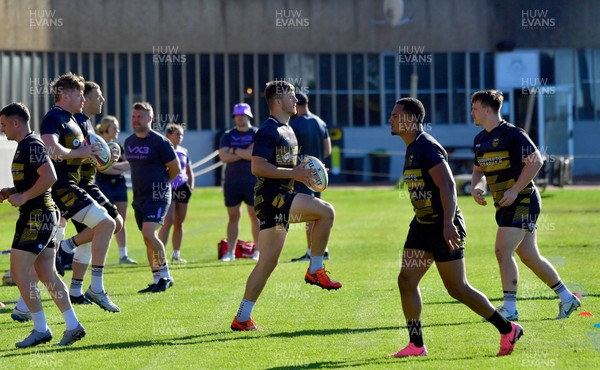 130525 - Dragons RFC Training - Josh Thomas of Dragons 