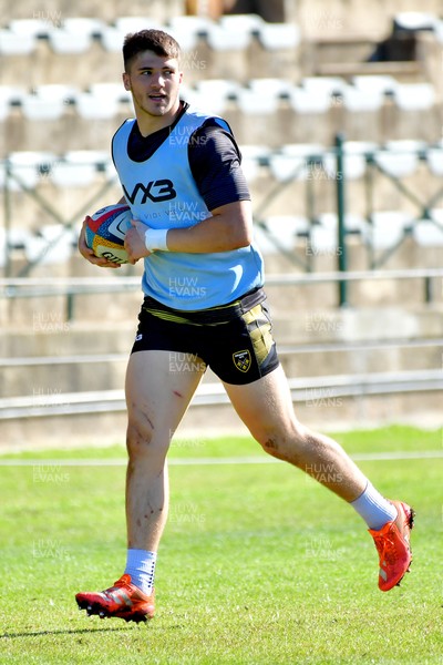 130525 - Dragons RFC Training - Harry Rees-Weldon of Dragons