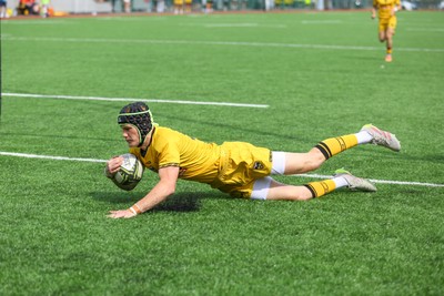 160826 - Dragons RFC U18 v Cardiff Rugby U18 - WRU Regional Age Grade Championship - Olly Morris of Dragons  scores a try