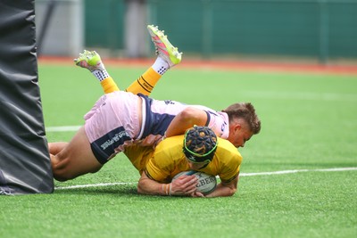 160826 - Dragons RFC U18 v Cardiff Rugby U18 - WRU Regional Age Grade Championship - Olly Morris of Dragons  scores a try