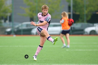 160826 - Dragons RFC U18 v Cardiff Rugby U18 - WRU Regional Age Grade Championship - Fin Britton of Cardiff kicks a goal