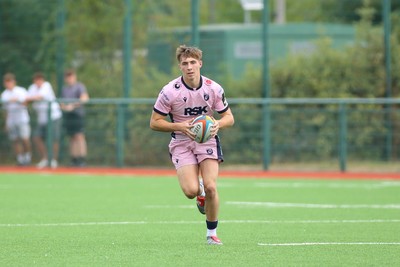 160826 - Dragons RFC U18 v Cardiff Rugby U18 - WRU Regional Age Grade Championship - Theo Poole of Cardiff