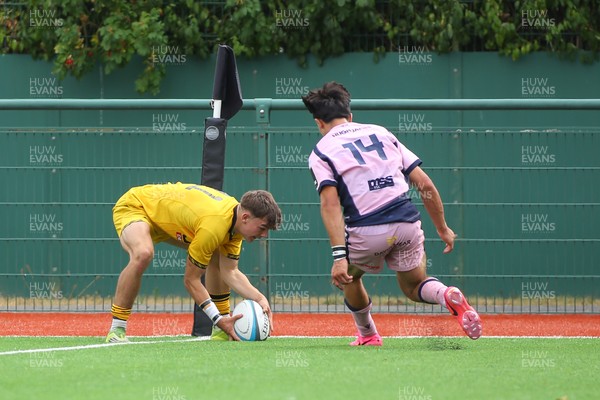 160826 - Dragons RFC U18 v Cardiff Rugby U18 - WRU Regional Age Grade Championship - Dylan Cole of Dragons scores a try