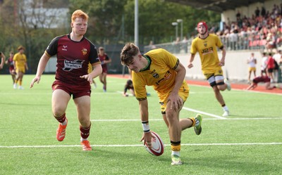 060926 - Dragons RFC U18 v RGC U18, WRU Regional Age Grade Championship - Dylan Cole of Dragons races in for the first try of the second half