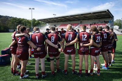 060926 - Dragons RFC U18 v RGC U18, WRU Regional Age Grade Championship - RGC huddle up at the end of the match