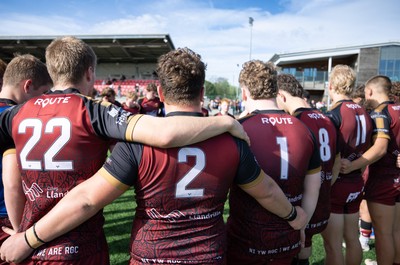 060926 - Dragons RFC U18 v RGC U18, WRU Regional Age Grade Championship - RGC huddle up at the end of the match