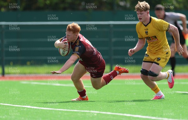 060926 - Dragons RFC U18 v RGC U18, WRU Regional Age Grade Championship - Eneas Parry Fink of RGC races in to score try