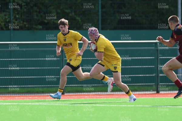 060926 - Dragons RFC U18 v RGC U18, WRU Regional Age Grade Championship - Jack Williams of Dragons races in to score try
