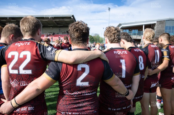 060926 - Dragons RFC U18 v RGC U18, WRU Regional Age Grade Championship - RGC huddle up at the end of the match