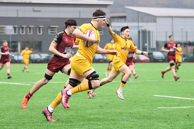 250126 - Dragons RFC U18 v RGC U18 - Troy Reymond of Dragons runs in to score a try