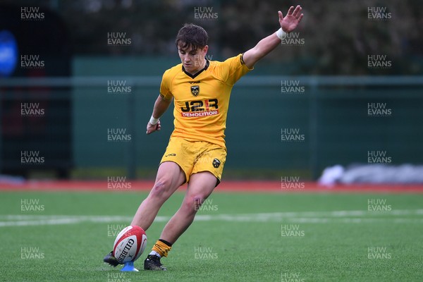 250126 - Dragons RFC U18 v RGC U18 - Liam Lawlor of Dragons kicks the conversion