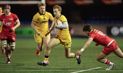 120226 - Dragons RFC U18 v Scarlets U18, WRU Regional Age Grade Championship 3rd and 4th place play off - Ryley Fussell of Dragons breaks away