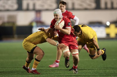 120226 - Dragons RFC U18 v Scarlets U18, WRU Regional Age Grade Championship 3rd and 4th place play off - Austin Sandford of Scarlets charges for the line