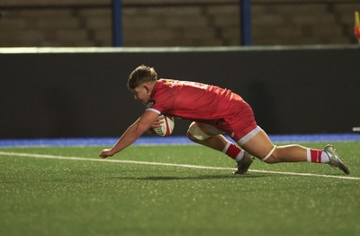 120226 - Dragons RFC U18 v Scarlets U18, WRU Regional Age Grade Championship 3rd and 4th place play off - Jac Cloke of Scarlets dives in to score try