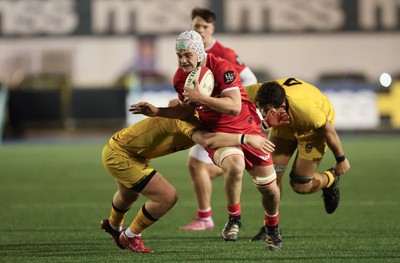 120226 - Dragons RFC U18 v Scarlets U18, WRU Regional Age Grade Championship 3rd and 4th place play off - Austin Sandford of Scarlets charges for the line