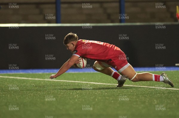 120226 - Dragons RFC U18 v Scarlets U18, WRU Regional Age Grade Championship 3rd and 4th place play off - Jac Cloke of Scarlets dives in to score try