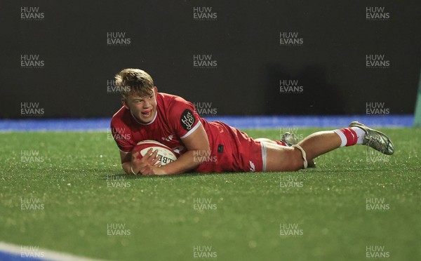 120226 - Dragons RFC U18 v Scarlets U18, WRU Regional Age Grade Championship 3rd and 4th place play off - Jac Cloke of Scarlets dives in to score try