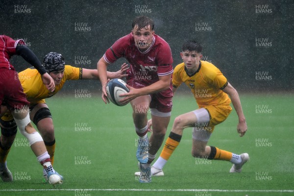 140925 - Dragons RFC U18 v Scarlets U18 - Owain Llyr Hywel of Scalets