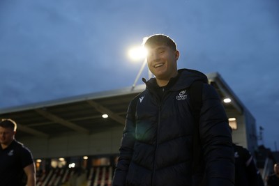 171025 - Dragons RFC v Cardiff Rugby - United Rugby Championship - Steff Emanuel of Cardiff