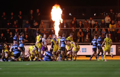 171025 - Dragons RFC v Cardiff Rugby - United Rugby Championship - Brodie Coghlan of Dragons scores a try