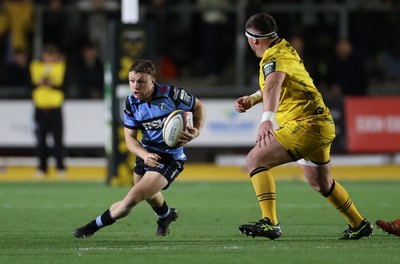 171025 - Dragons RFC v Cardiff Rugby - United Rugby Championship - Tom Bowen of Cardiff 