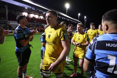 171025 - Dragons RFC v Cardiff Rugby - United Rugby Championship - Ben Carter of Dragons at full time