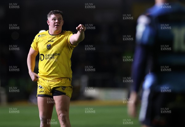 171025 - Dragons RFC v Cardiff Rugby - United Rugby Championship - Brodie Coghlan of Dragons 