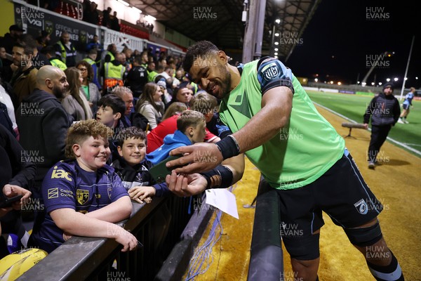 171025 - Dragons RFC v Cardiff Rugby - United Rugby Championship - Taulupe Faletau of Cardiff at full time