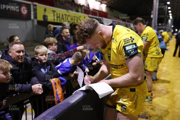 171025 - Dragons RFC v Cardiff Rugby - United Rugby Championship - Aneurin Owen of Dragons 